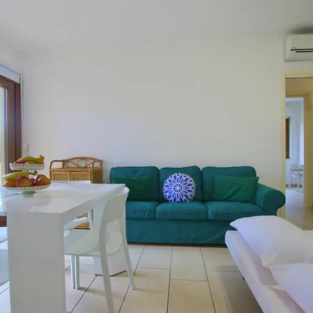 Casa Ambra - أولبيا